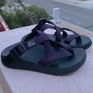 Women’s Chaco Purple Tegu Sandals Size 6